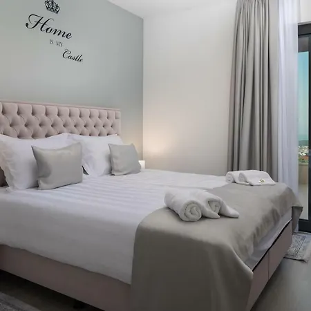 Ctma300-dream With Private Pool For 6 + 2 Persons Makarská