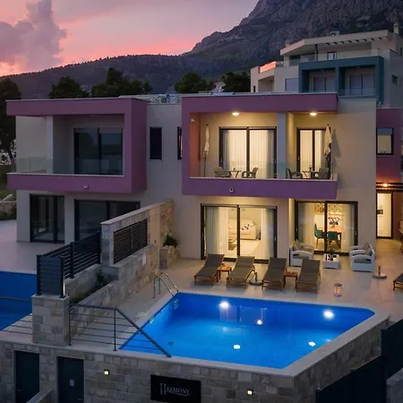Ctma300-dream With Private Pool For 6 + 2 Persons *