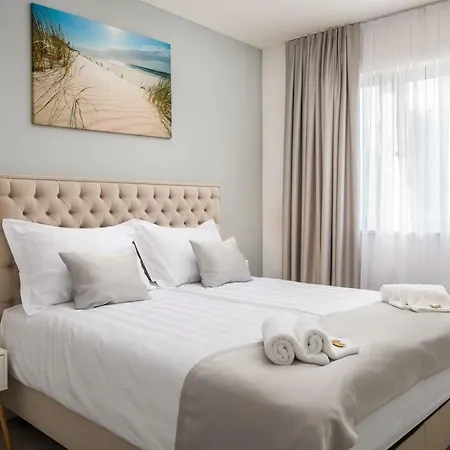 Ctma300-dream With Private Pool For 6 + 2 Persons Makarská